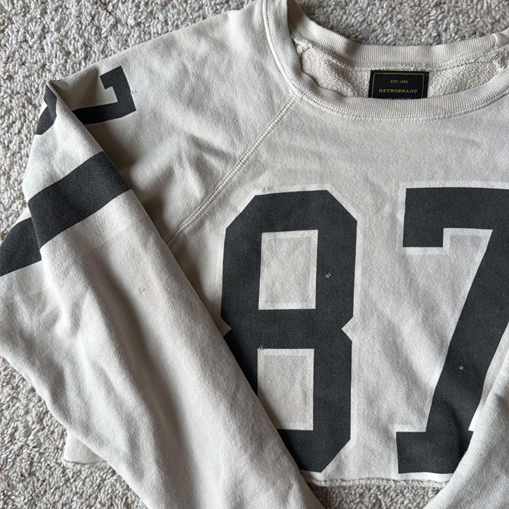 FREE PEOPLE CROPPED SWEATSHIRT - Picture 2 of 4